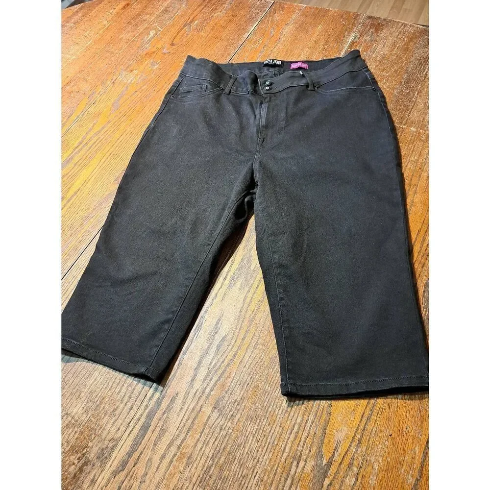 18W Faith Jeans Black Double Button Long Shorts Capris Skimmers Pedal Pushers